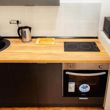 בוקרשט Central Modern Apartment - Victory Square Near Government Building מראה חיצוני תמונה