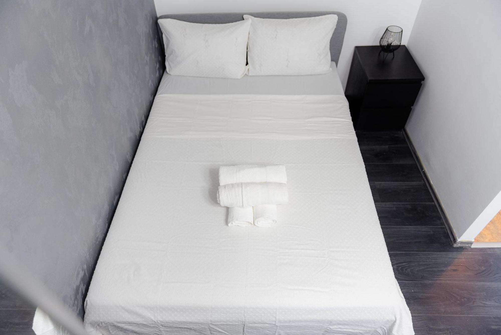 בוקרשט Central Modern Apartment - Victory Square Near Government Building מראה חיצוני תמונה